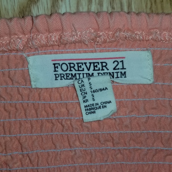 Forever 21 Distressed Denim Crop - Picture 3 of 4